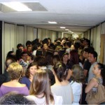 Rio students waiting for a signature from an MBOC author.
